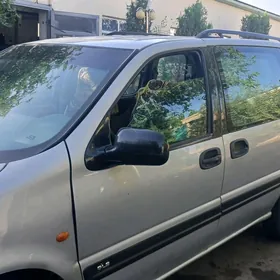 Opel Sintra 1999