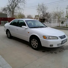 Toyota Camry 1998