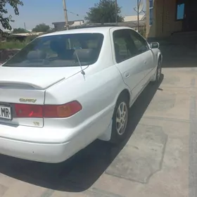 Toyota Camry 2000