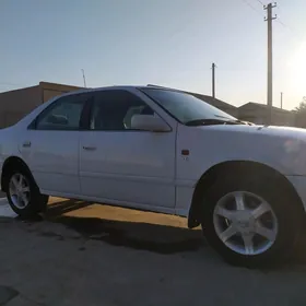 Toyota Camry 2000