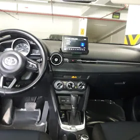 Toyota Yaris 2018