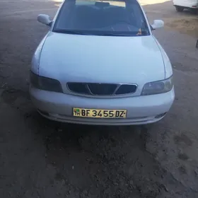 Daewoo Nubira 1999