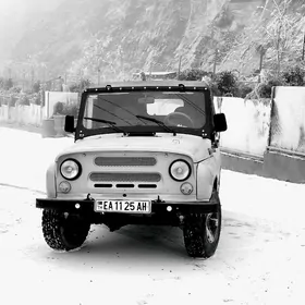 UAZ 469 2002