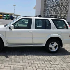 Infiniti QX4 2002