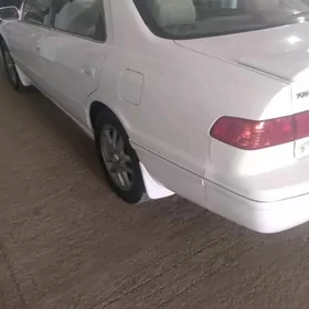 Toyota Camry 2000