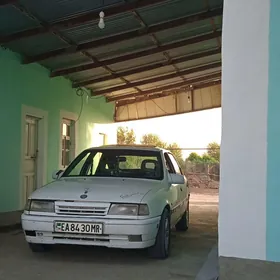 Opel Vectra 1992