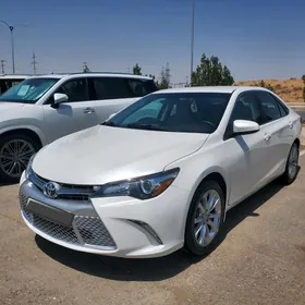 Toyota Camry 2017