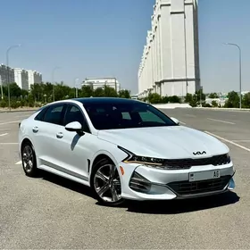 Kia K5 2021