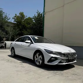Hyundai Elantra 2025