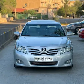 Toyota Camry 2011
