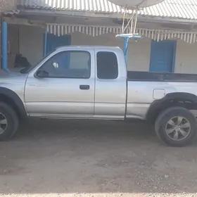 Toyota Tacoma 2003