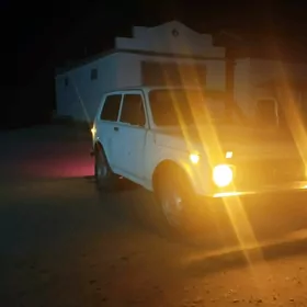 Lada Niva 1989