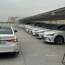 Lexus ES 350 2022