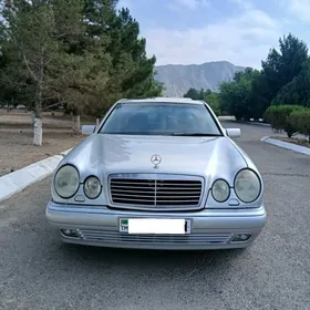 Mercedes-Benz E320 1999