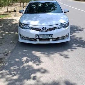 Toyota Camry 2012