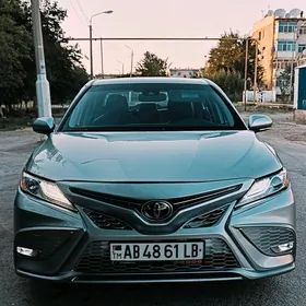 Toyota Camry 2020