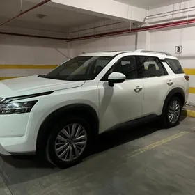 Nissan Pathfinder 2022