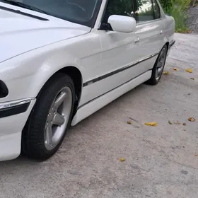 BMW 750 1998