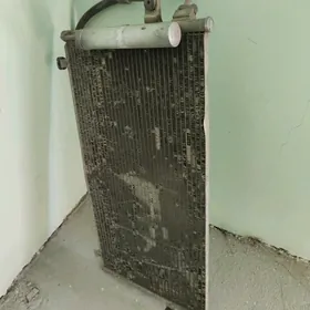 Nissan radiator, komp morda