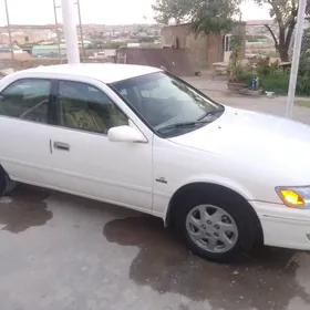 Toyota Camry 2000