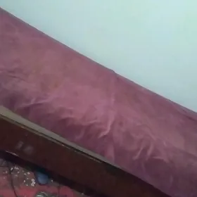 Кровать