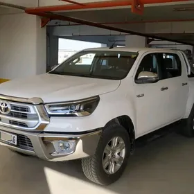 Toyota Hilux 2021