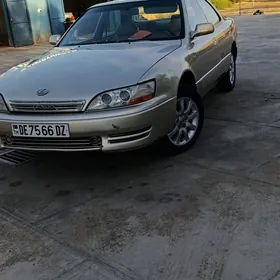 Lexus ES 300 1993