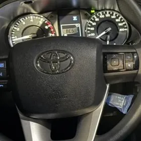 Toyota Hilux 2025