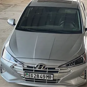 Hyundai Elantra 2020