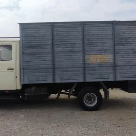 Zil 4331 2005