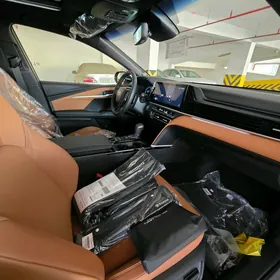 Toyota Camry 2025