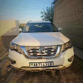 Nissan Pathfinder 2020