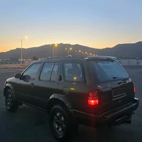 Nissan Pathfinder 1997