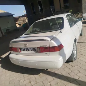 Toyota Camry 1999