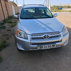 Toyota RAV4 2012