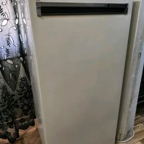 советский холодильник