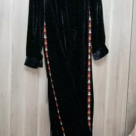 Pombah köýnek/Бархатное платье