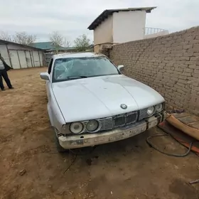 BMW 525 1990