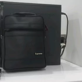 Supreme sumka