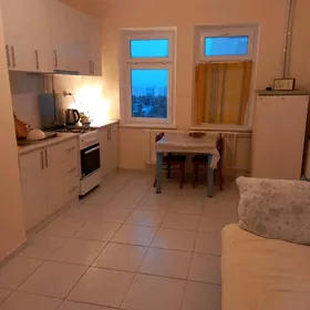 6 mikirayon 3 komnat srocna