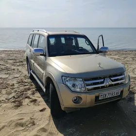 Mitsubishi Pajero 2007