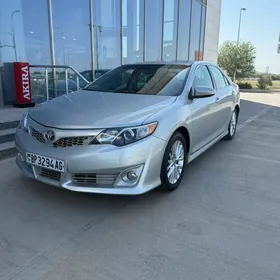 Toyota Camry 2011