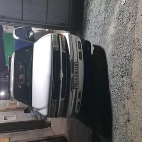 Chevrolet Suburban 2500 2001