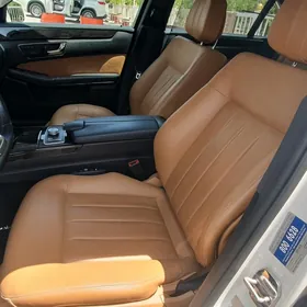Mercedes-Benz E300 2010
