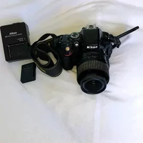NIKON D5100NIKON D5100