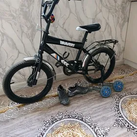 Велосипед,страховочные колесы,