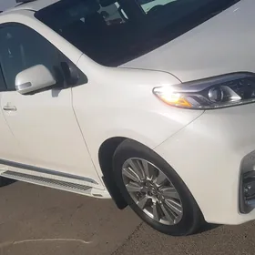 Toyota Sienna 2019