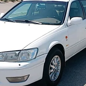 Toyota Camry 2000
