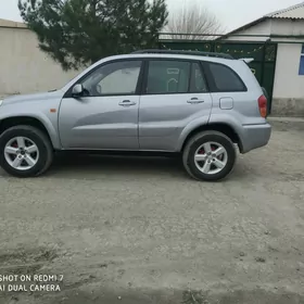 Toyota RAV4 2005