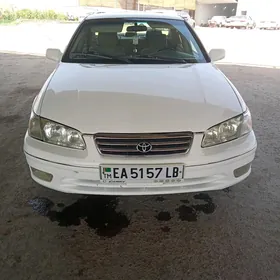 Toyota Camry 1999